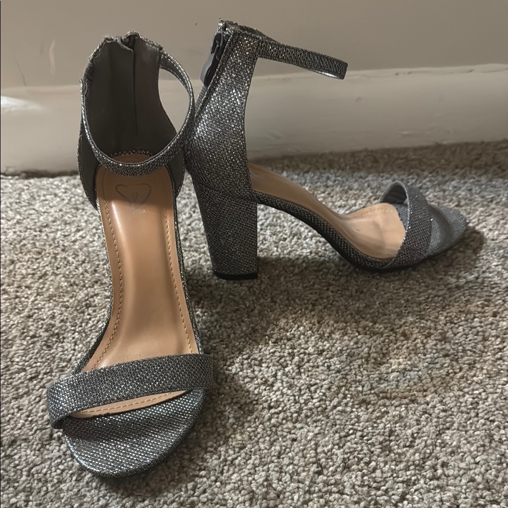 Windsor Silver Block Heels with Spark exterior